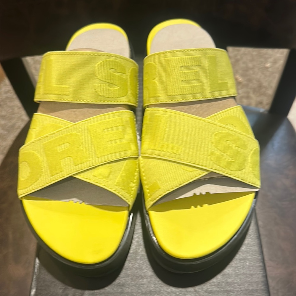Sorel Yellow Sandals - Picture 2 of 3